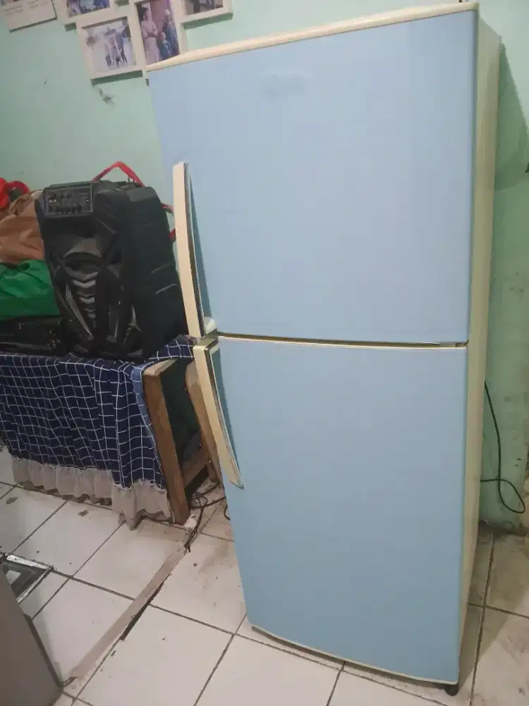 Kulkas 2 pintu normal