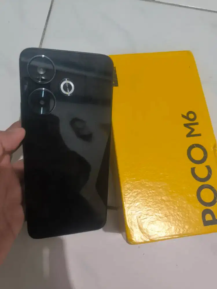 Poco m6 ram 8/256gb fullset