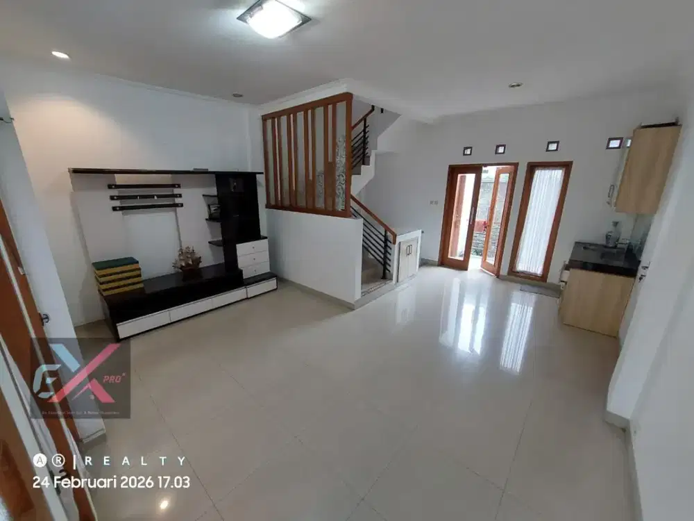 RUMAH BAGUS DI SAYAP DAGO BANDUNG 4 Kamar Tidur, 5 Kamar Mandi, Harga Rp2,8 Miliar Nego