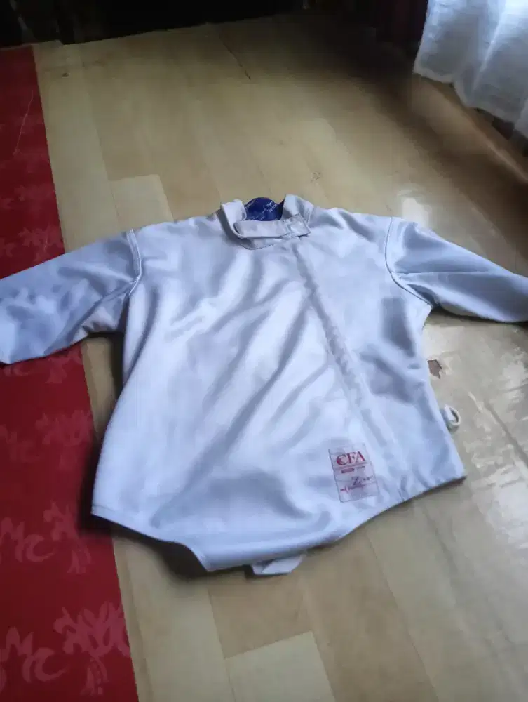 Baju olahraga Anggar