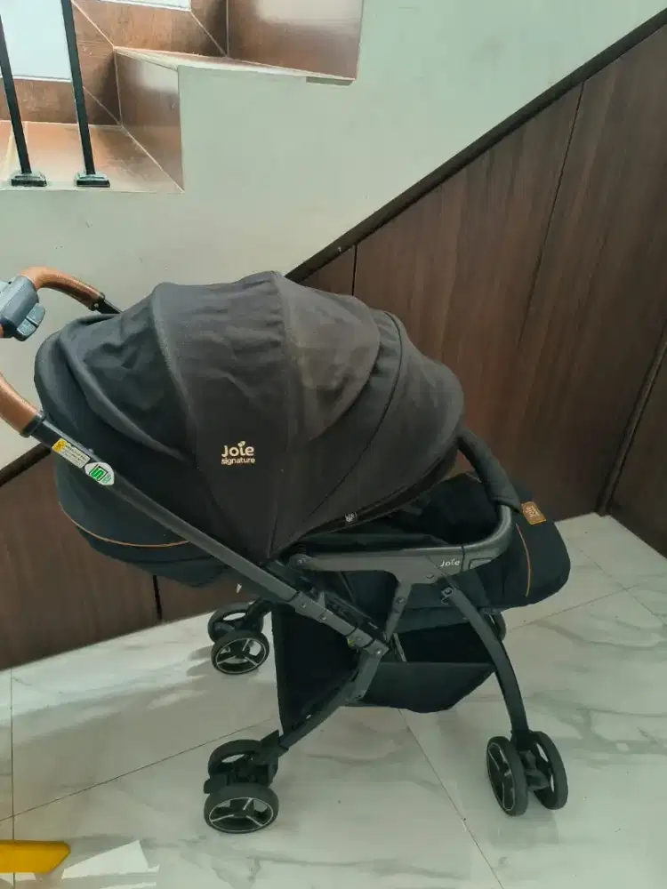 Stroller merk joie
