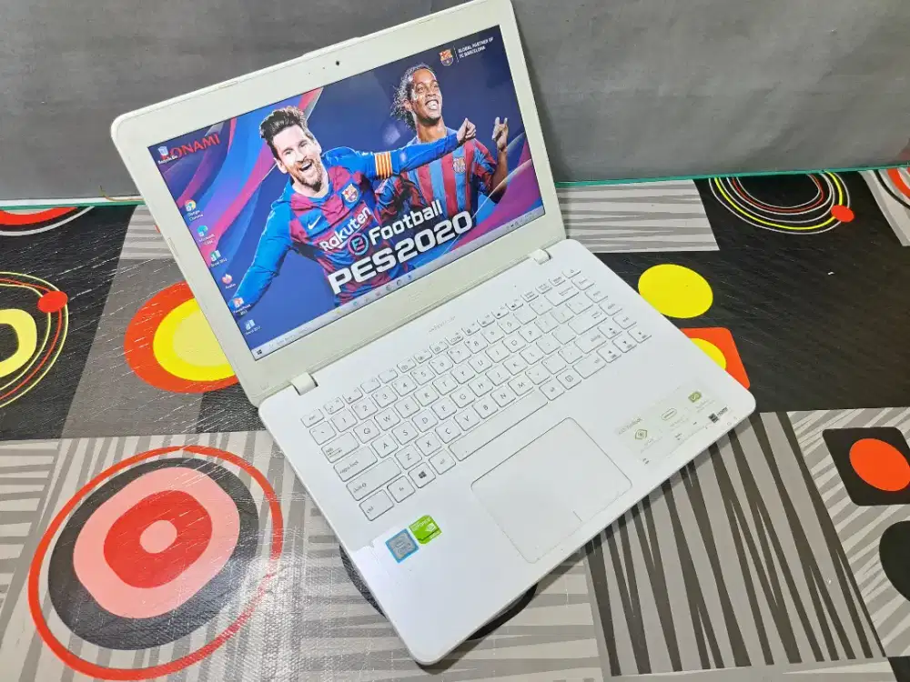 Spek gahar asus X442U core i5 gen 8 nvidia geforce Ram 8 ssd 128 gb