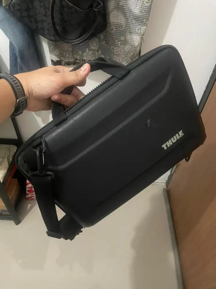 Preloved tas thule gauntlet