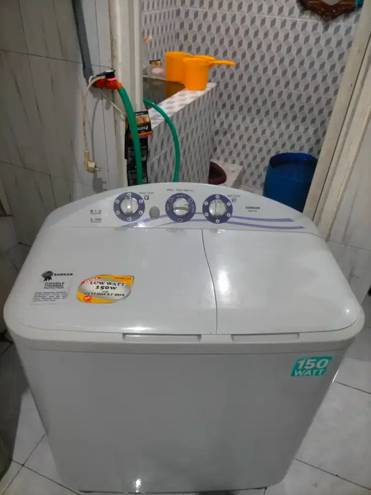 Mesin cuci SANKEN kapasitas 8 kg