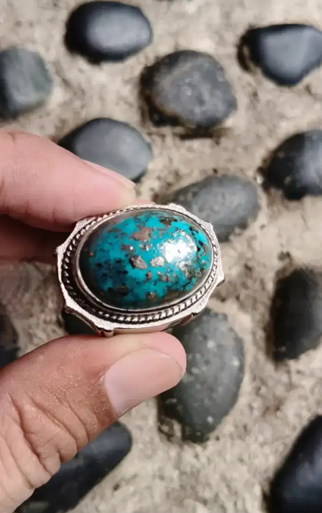 BATU PIRUS SERAT EMAS PERSIA AJIB