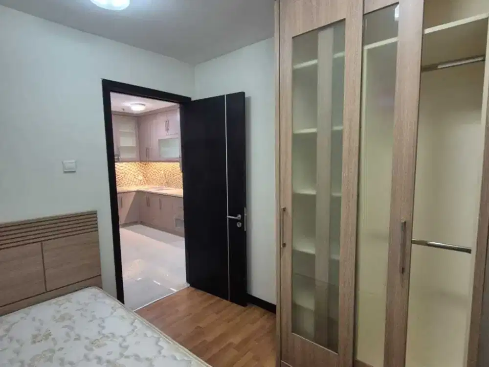 Apartemen CBD Pluit luas 65m 3BR View pool full furnish BAGUS