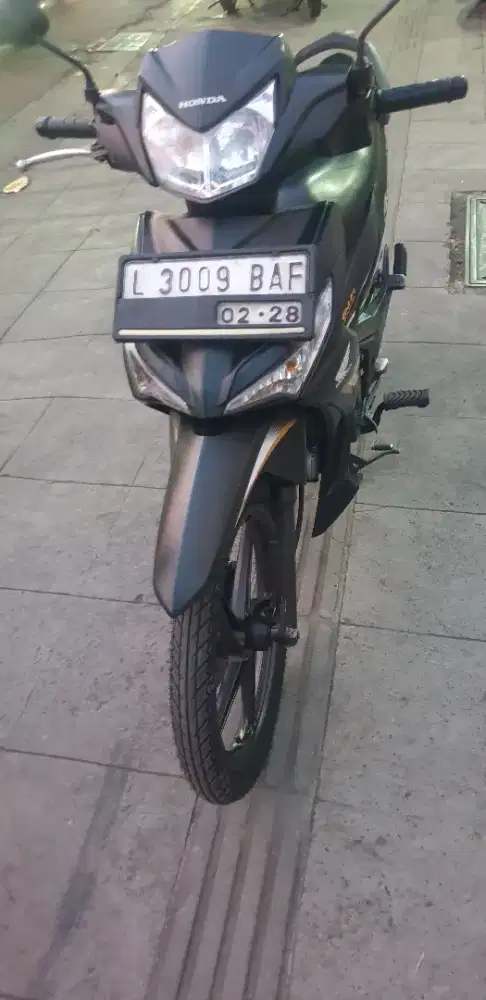Supra X 125 th 2023 istimewa km 17 rb pjk baru 02-2027