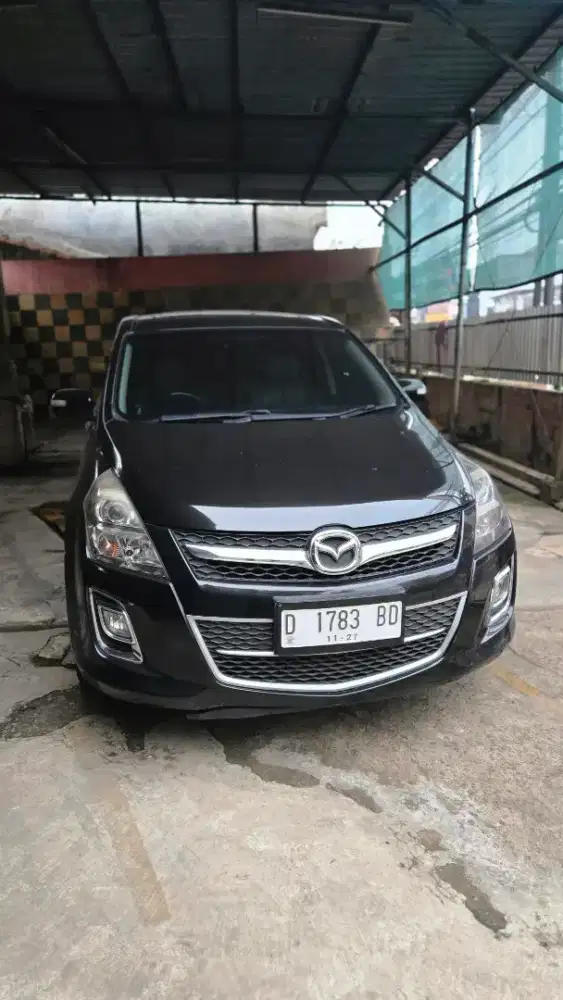 Mobil MPV sekelas Zenix Bos