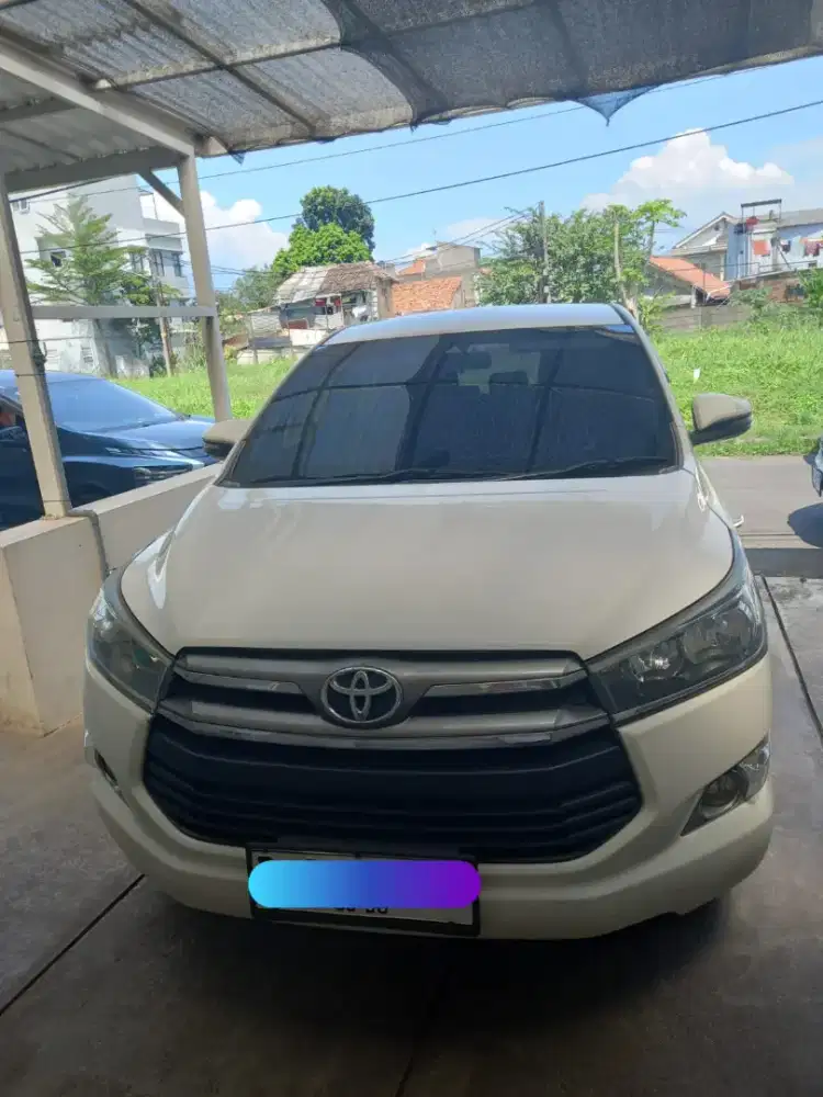 Di jual toyota kijang innova tahun 2019