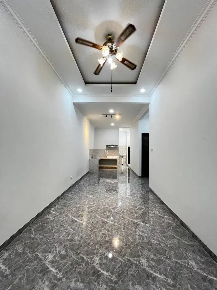 DISEWAKAN RUMAH BARU RENOVASI
