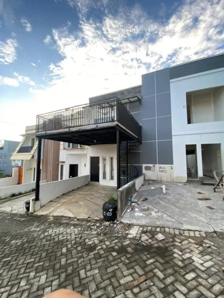Kanopi Mezzanine balkin