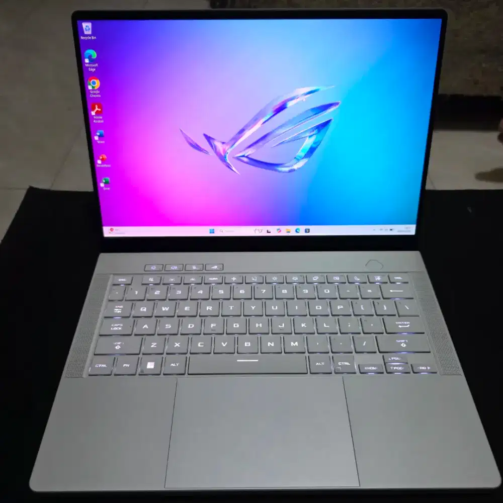 Laptop Asus ROG Zephyrus G14 GA403UV Ryzen 9 8945HD