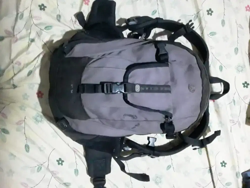 Tas ransel eiger