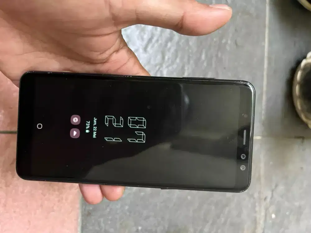 Samsung a8 4/32 sadow