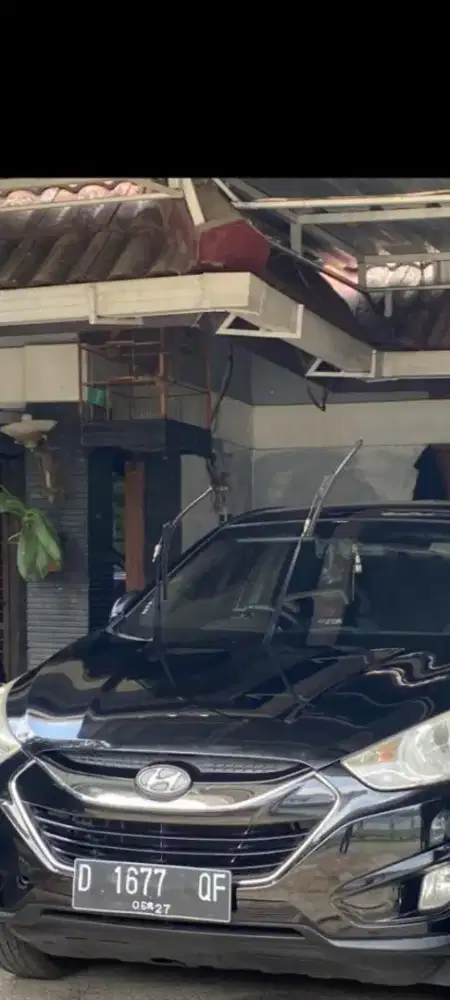 Hyundai Tucson A/T Hitam Mulus 2012 Plat D 2000cc