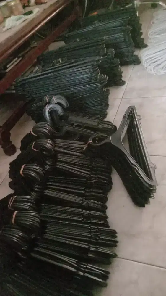 Hanger / gantungan baju