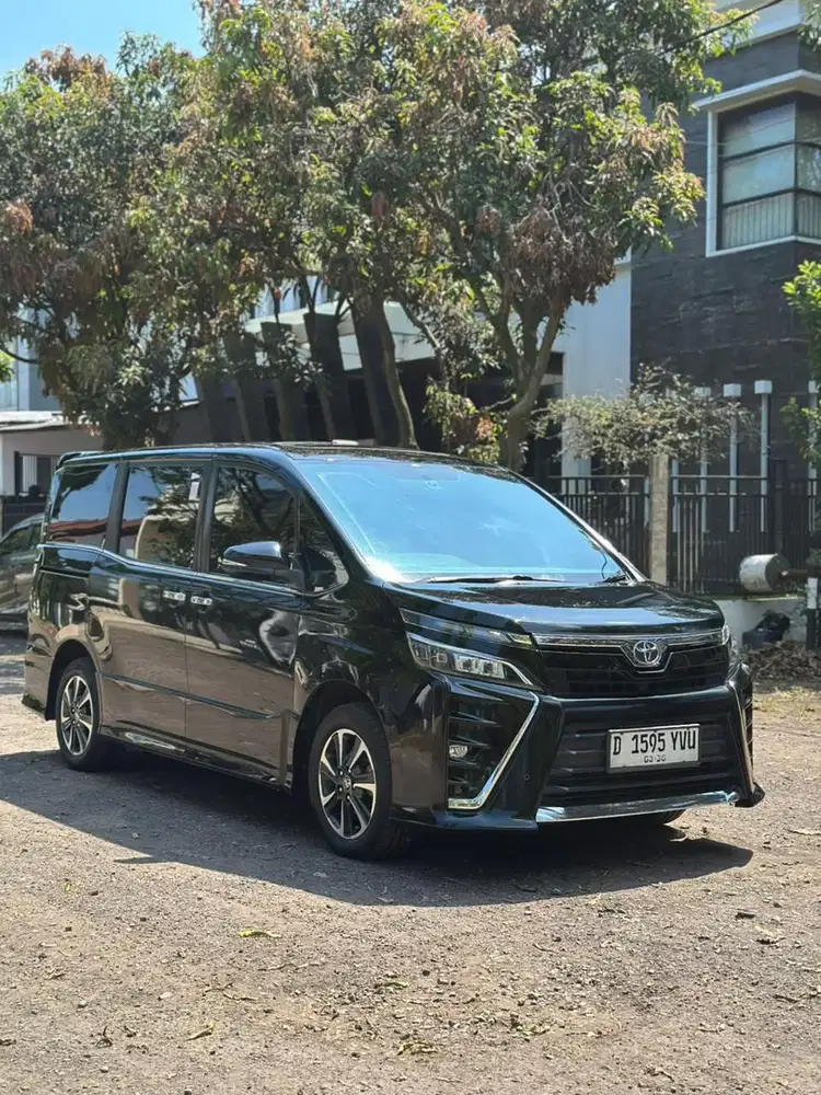 Toyota Voxy 2019 Bensin