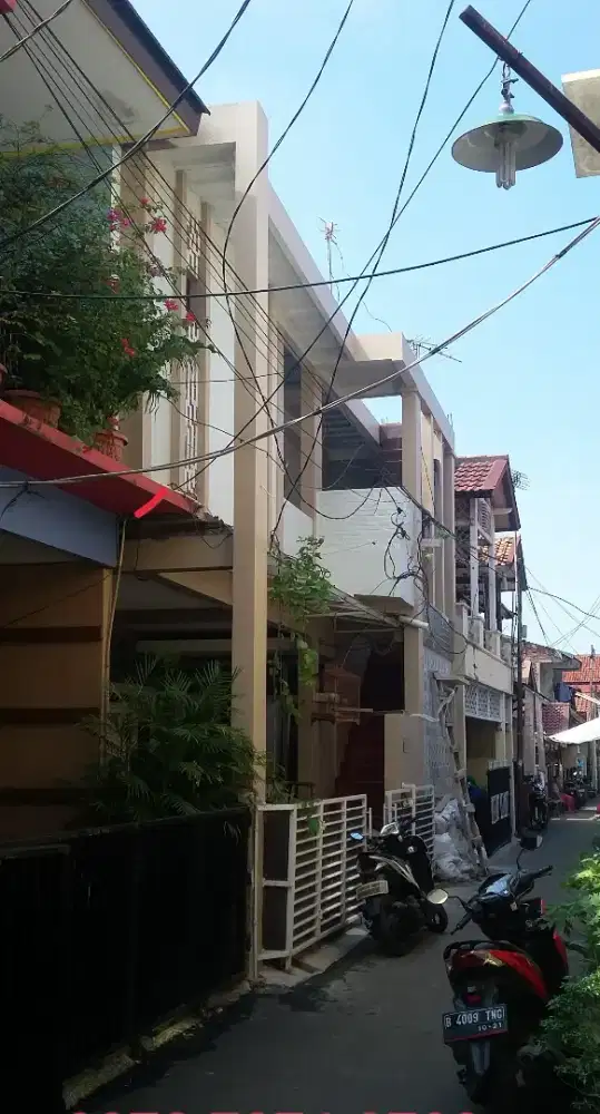 Kamar disewakan 850 ribu/bln seberang apartemen  green pramuka