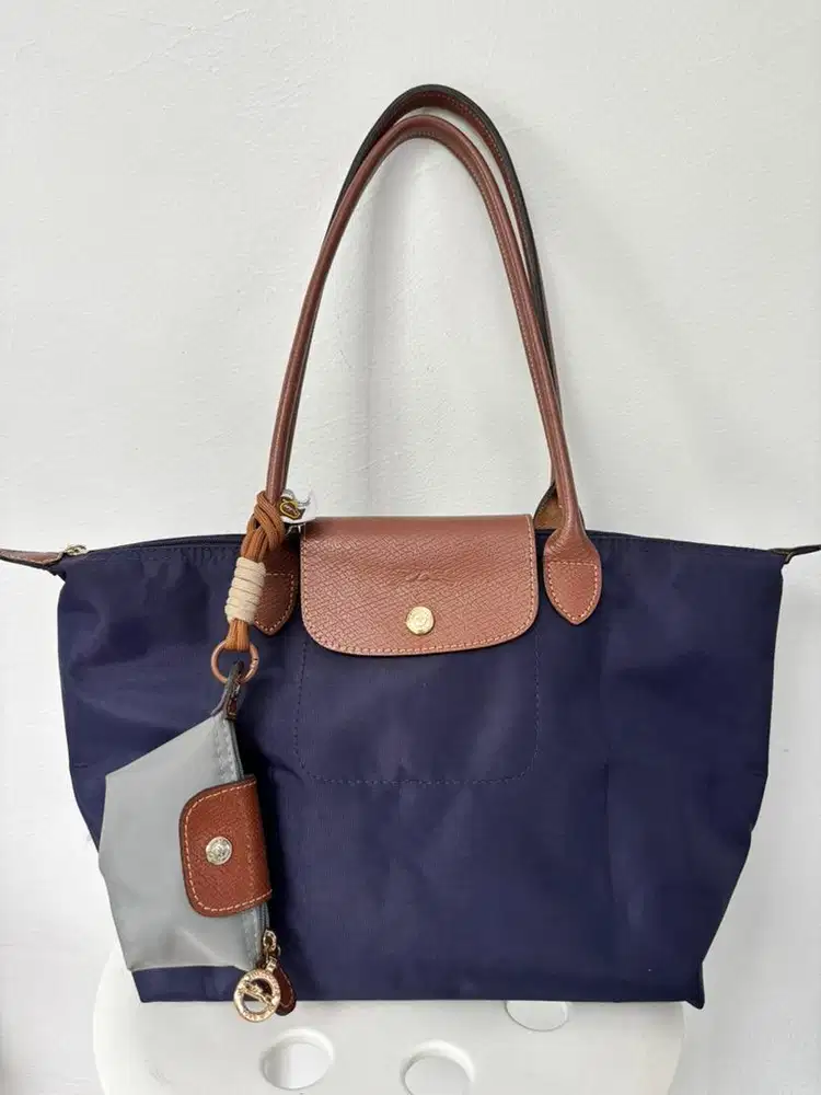 Tas Longchamp Size M Warna Navy