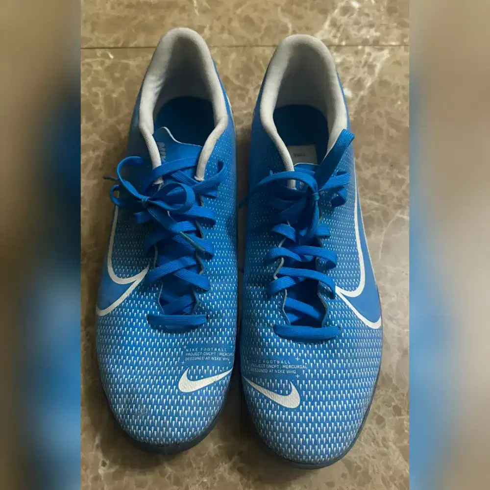 Size 45 fit 44 sepatu futsal nike mercurial original mulus