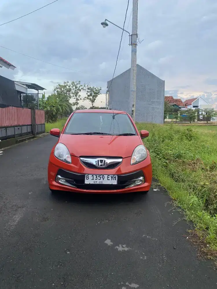 Jual mobil brio