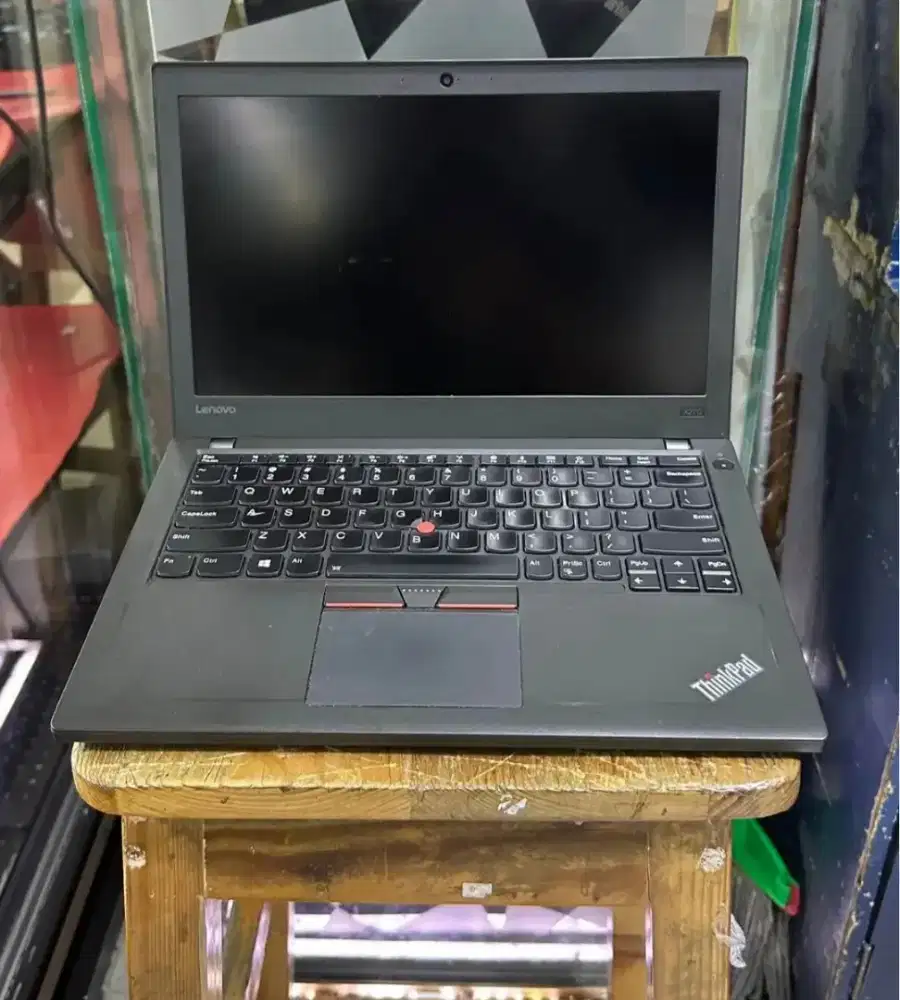 Lenovo thinkpad x270 i7 gen 7 ram 8 internal 256