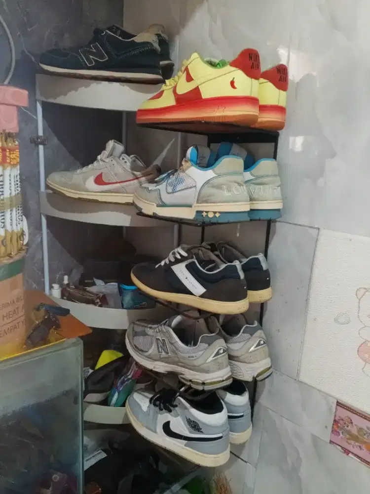 Sepatu Second Khusus Take All Jual Rugi