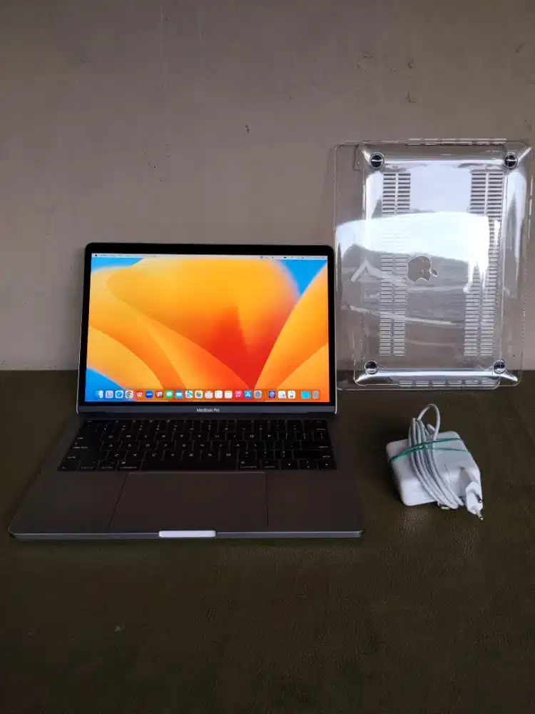 MacBook Pro 2017 8/512 Space Grey Siap Pakai