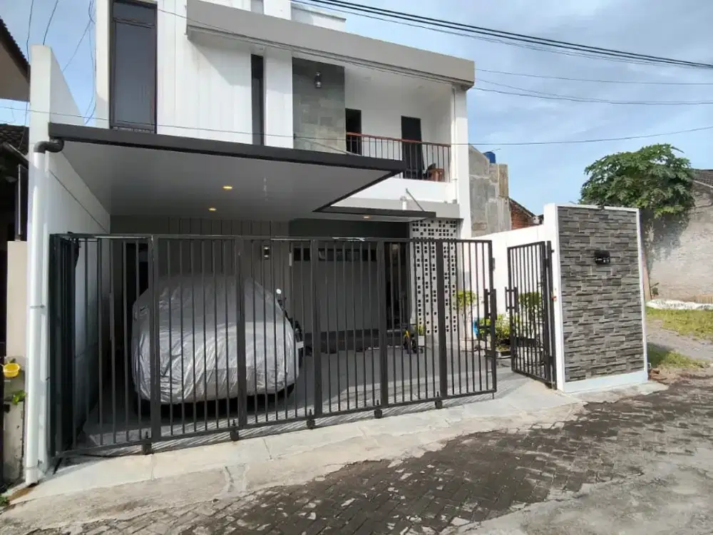 Rumah baru siap huni 2 lantai di Tajem maguwoharjo dekat sekolah Budi mulia