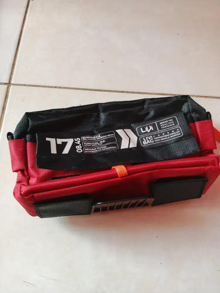 TAS SEPEDA LIPAT LIVI