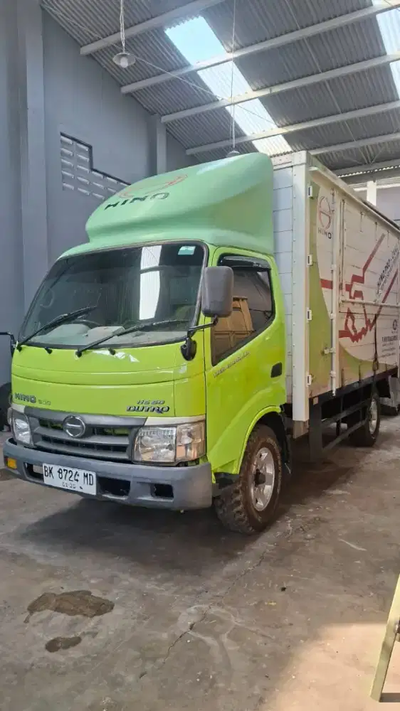 Hino Dutro 110sdL engkel long box Mulus