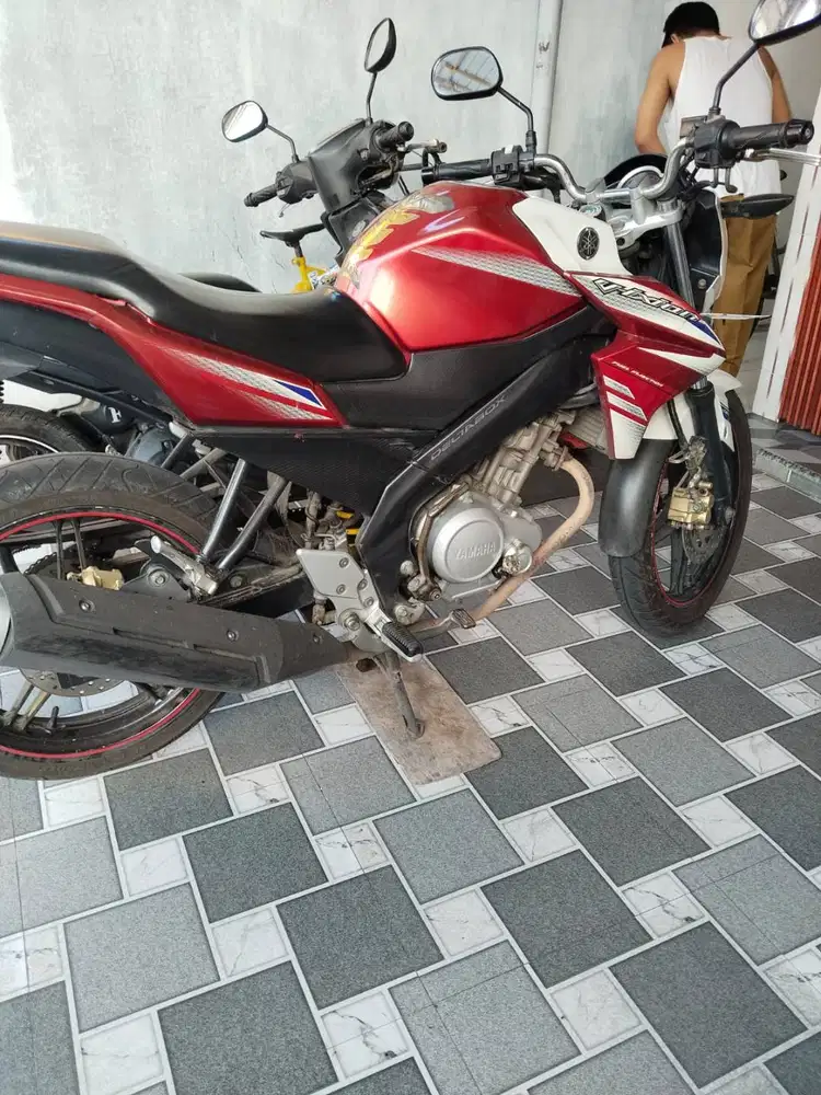 Yamaha New Vixion Lightning 2014 Plat W Gresik Surat Lengkap