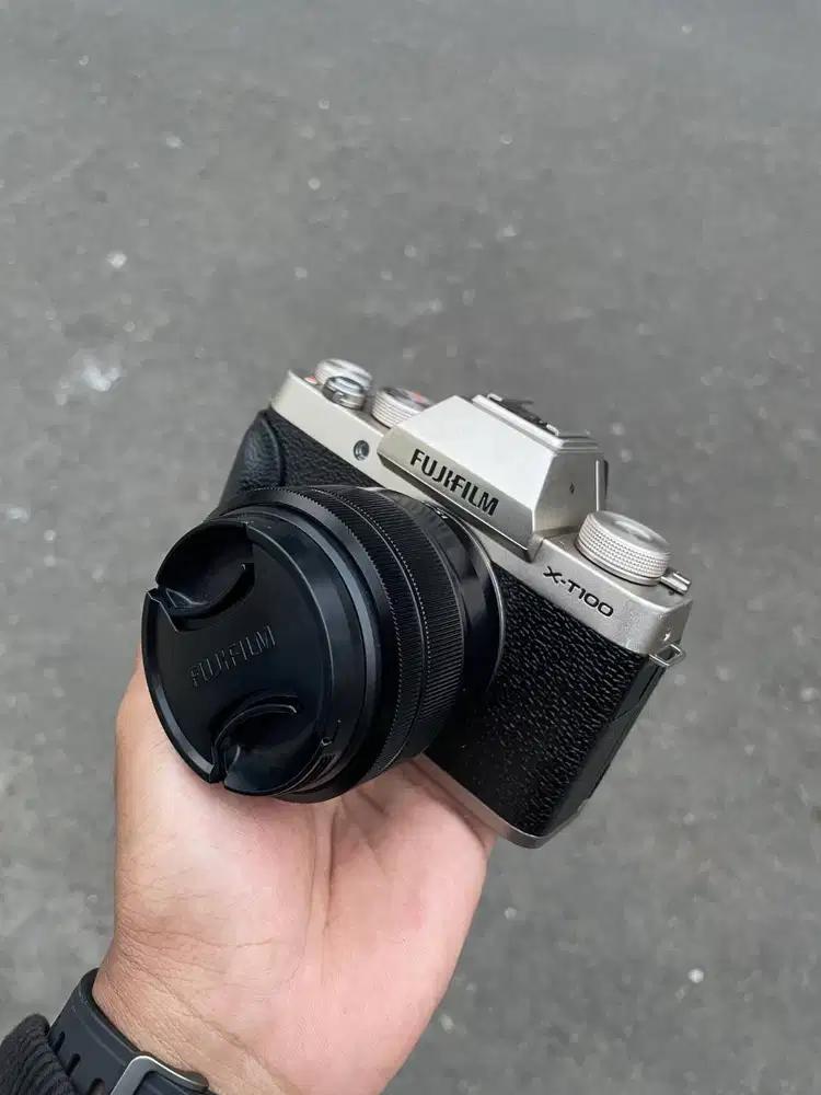 KAMERA MIRROLESS FUJIFILM Xt- 00