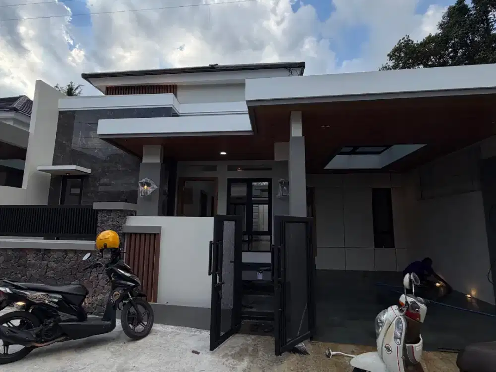 Rumah baru modern tropis dekat kampus UII jalan kaliurang km 13 mewah dan murah
