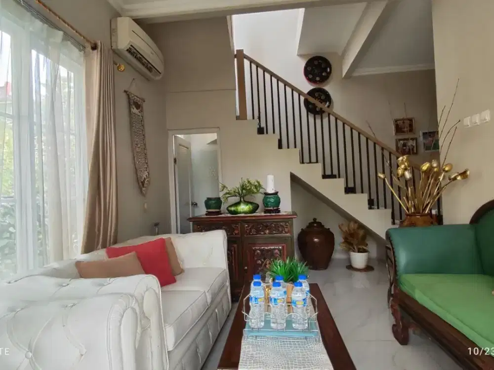 Rumah Jatinegara Baru Hoek 217mtr 2 rumah gandeng dekat Klender Buaran