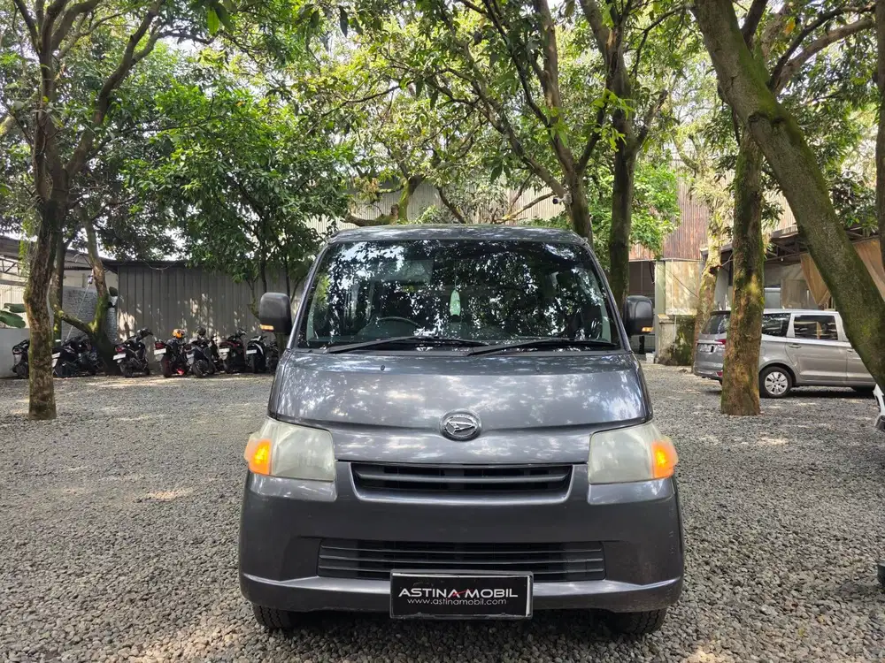 KM 39.000 Daihatsu Granmax 1.3 Minibus 2017 ASTINA MOBIL No APV