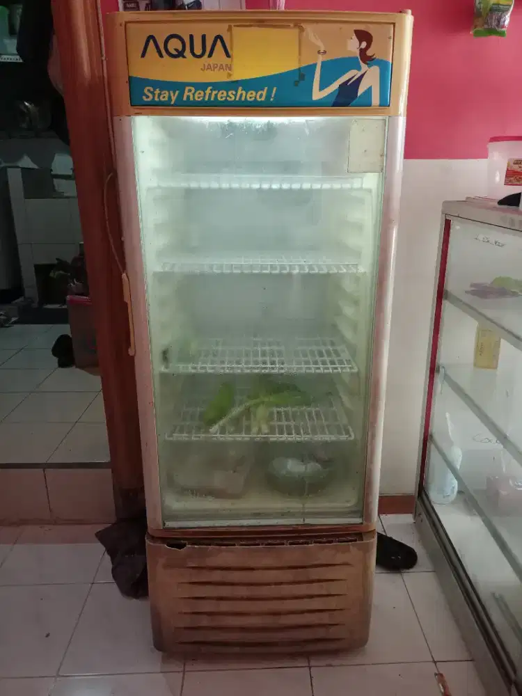 BU DIJUAL SHOWCASE