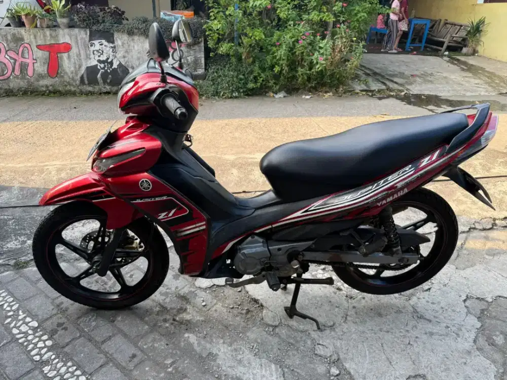 Jupiter Z1 injeksi THN 2015 plat AB Wonosari