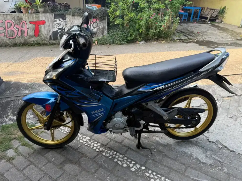 Jupiter MX THN 2009 plat AB Kulon Progo