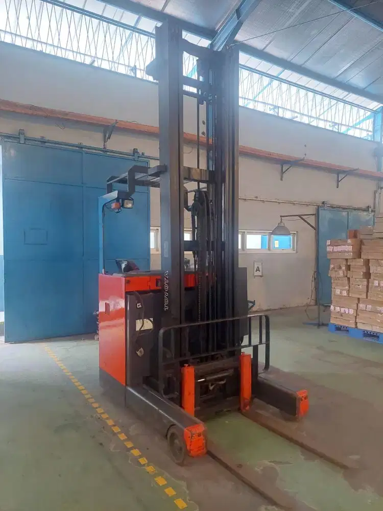 Forklift Elektrik Toyota 1,6 TON (Second)