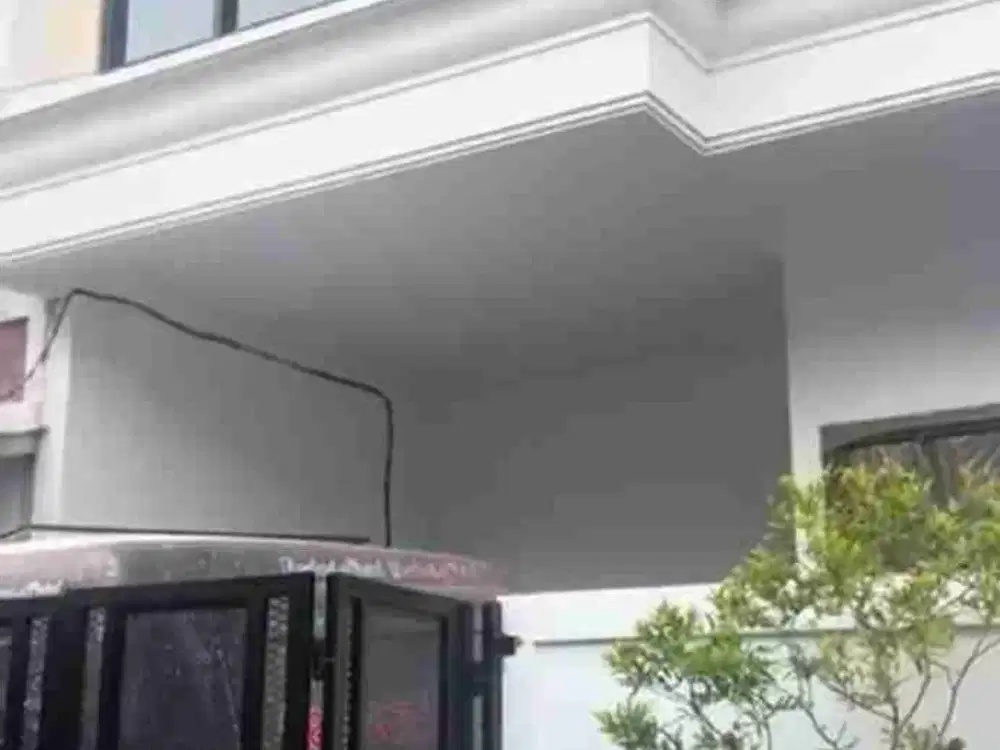 JUAL CEPAT BRAND NEW Dekat Stasiun MRT H. Nawi Jakarta Selatan Rumah 3 Lantai Siap Huni 2 M