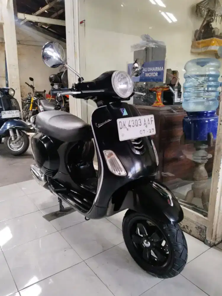 DP 500K / BUNGA MENURUN 2 % / PIAGGIO VESPA LX 125 TAHUN 2018