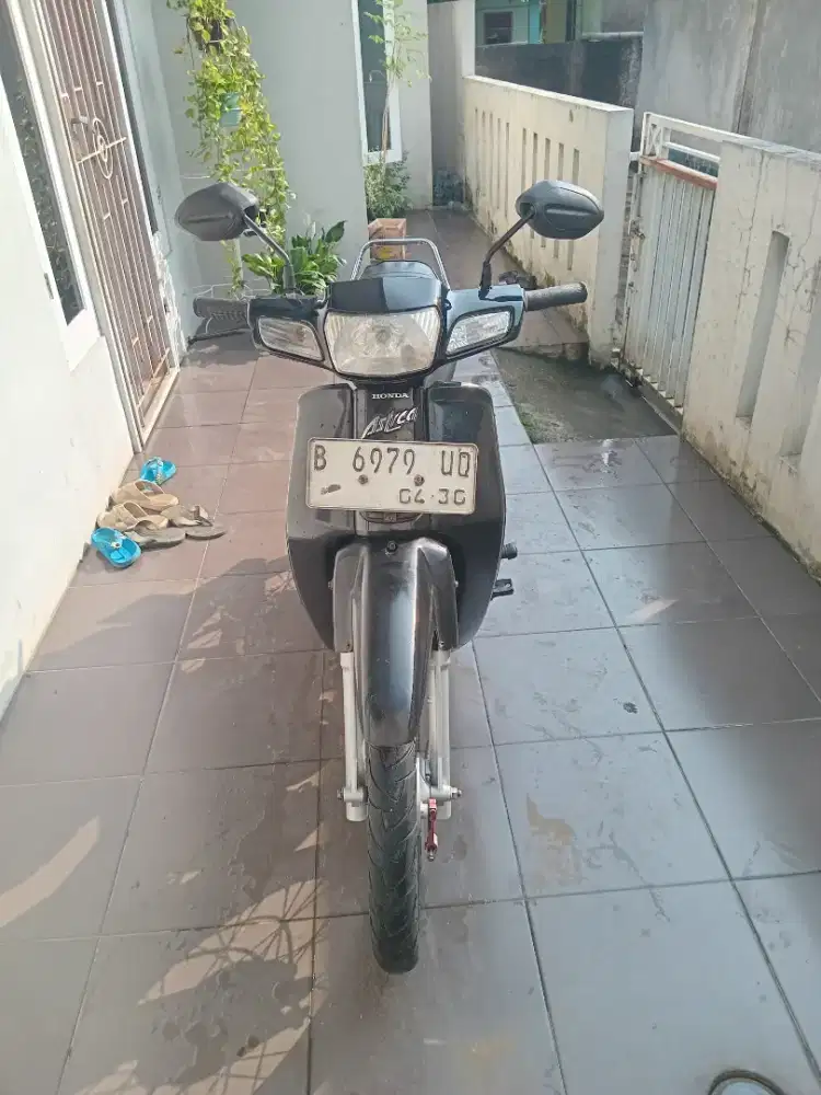 Honda astrea legenda 2