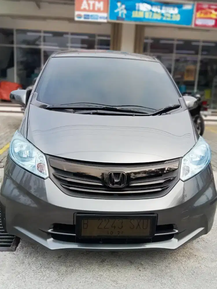 Freed PSD facelife istimewa