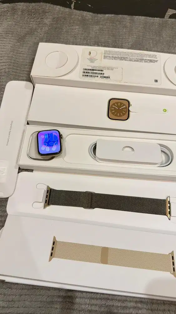 Apple Watch 8 Gold 45mm Stainless Steel Celuler