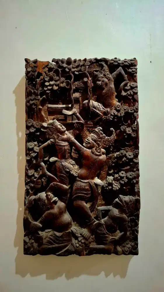 UKIRAN KAYU JATI KLASIK MEWAH