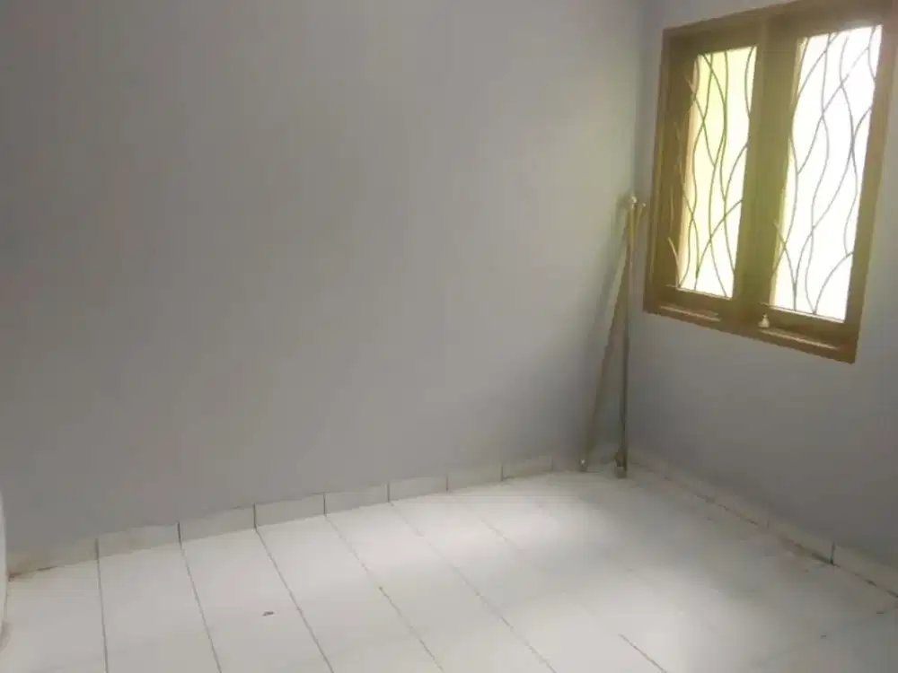 DISEWA RUMAH DI GEMPOL CIJERAH DEKAT TOL, HALTE CIJERAH, BORMA CIJERAH, DAN PASAR TRADISIONAL