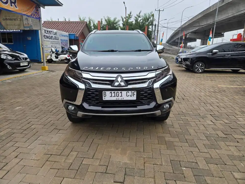 pajero sport dakar 4x2 2.4 diesel at 2018 pemakaian 2019