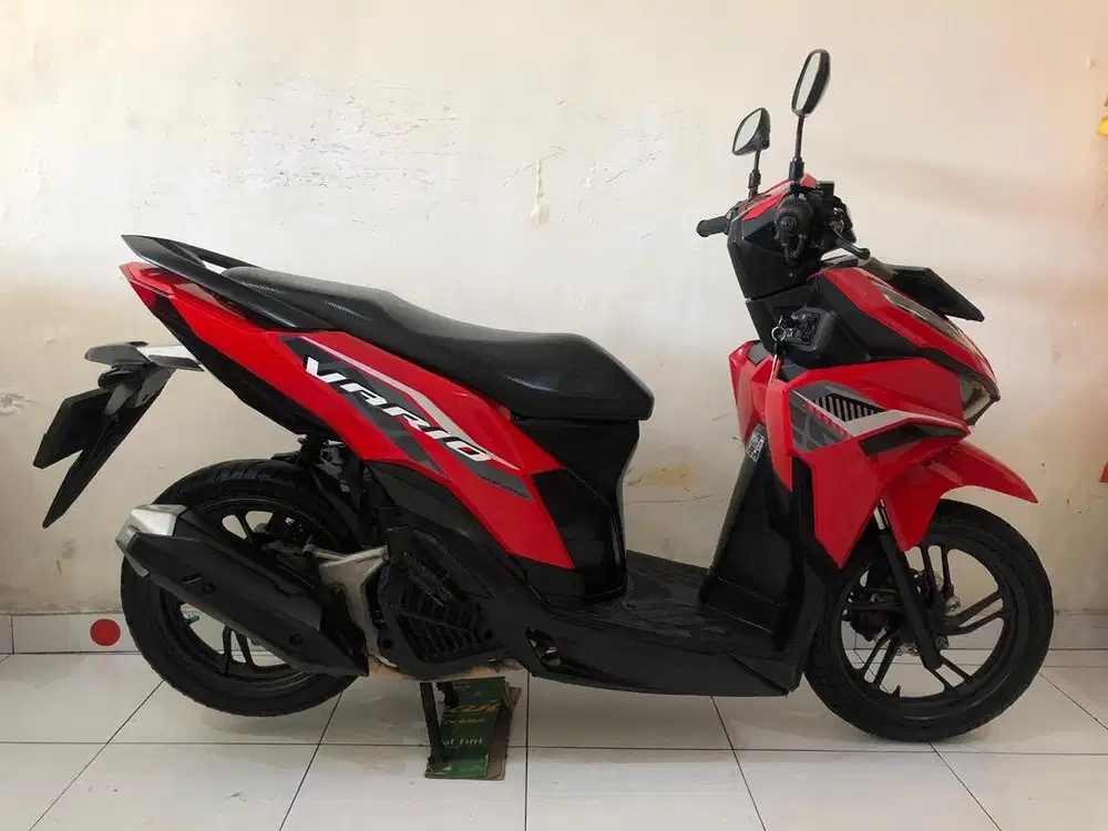 Honda Vario 125 Th.2023 merah!!