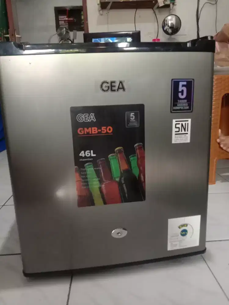 KULKAS MINI GEA MUluS